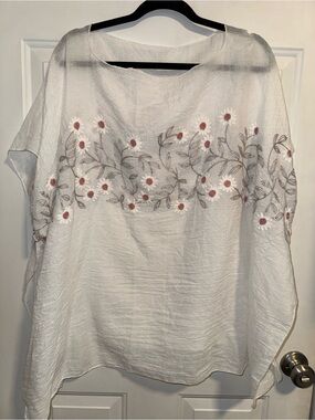 White Boho Embroidered Floral Tunic with Pink Flowers